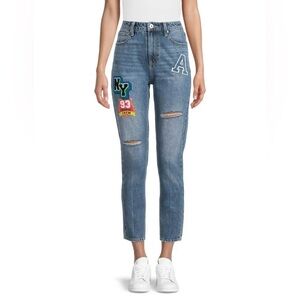 NO BOUNDARIES Y2k Patch Distressed Denim Mom Jeans